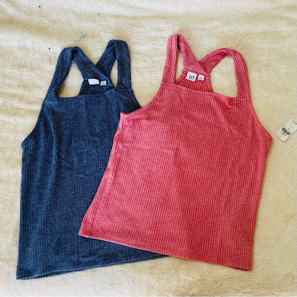 GAP Women's Ribbed Tank Tops Red & Blue Bundle Euro Summer Travel Minimalist